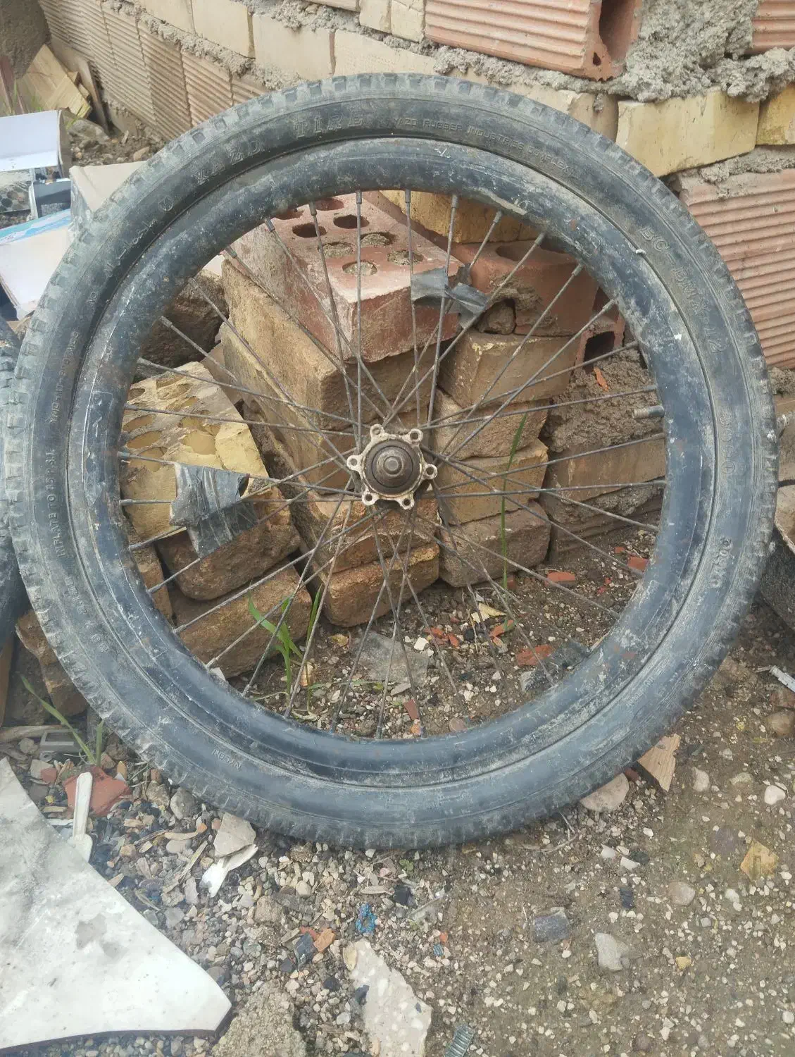 رینگ و لاستیک دوچرخه 20 عقب و جلو|دوچرخه، اسکیت، اسکوتر|آزادشهر, |دیوار