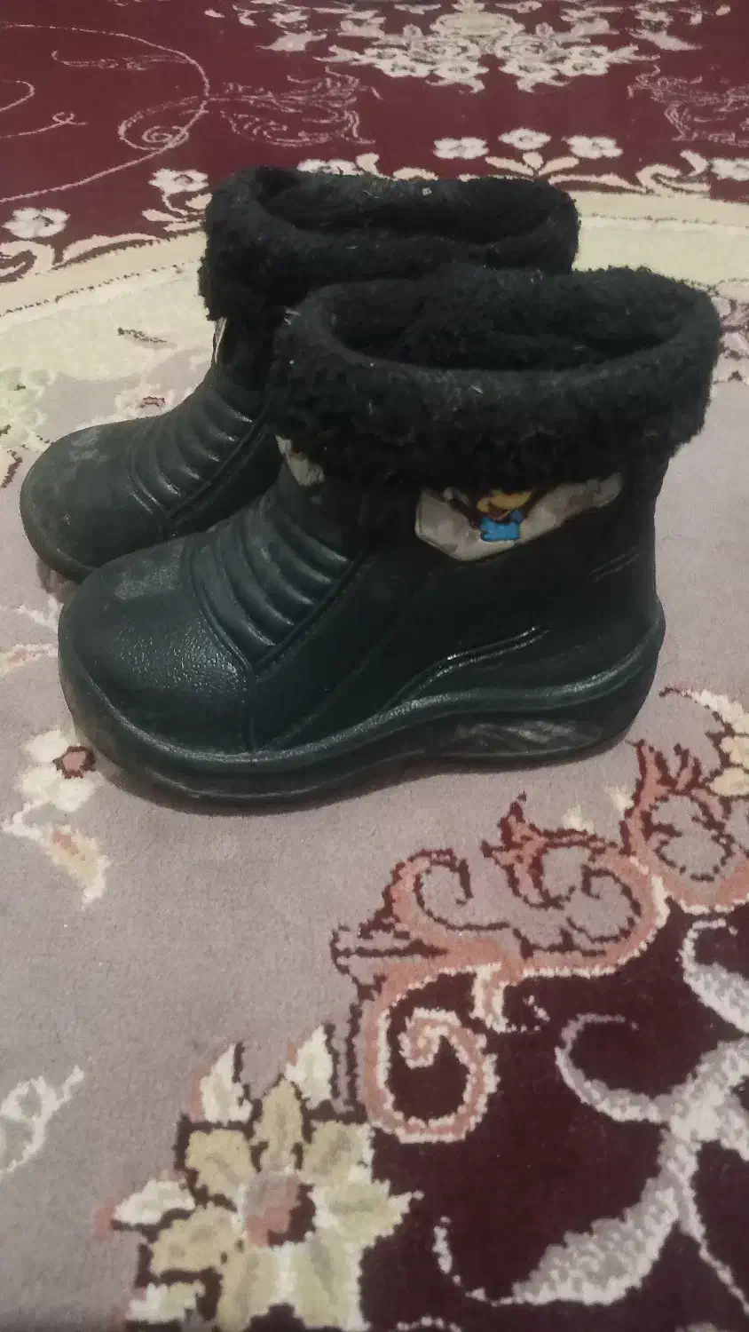 چکمه|کیف، کفش، کمربند|خرم‌آباد, |دیوار