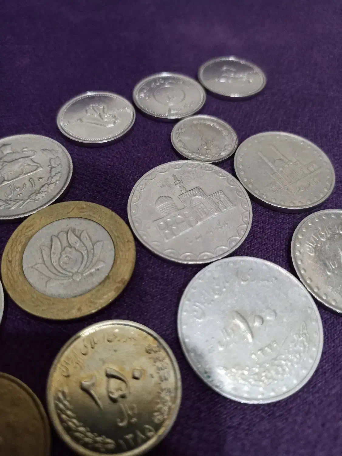 سکه های قدیمی و کلکسیونی بسیار کمیاب|کلکسیون سکه، تمبر، اسکناس|رشت, پل تالشان|دیوار