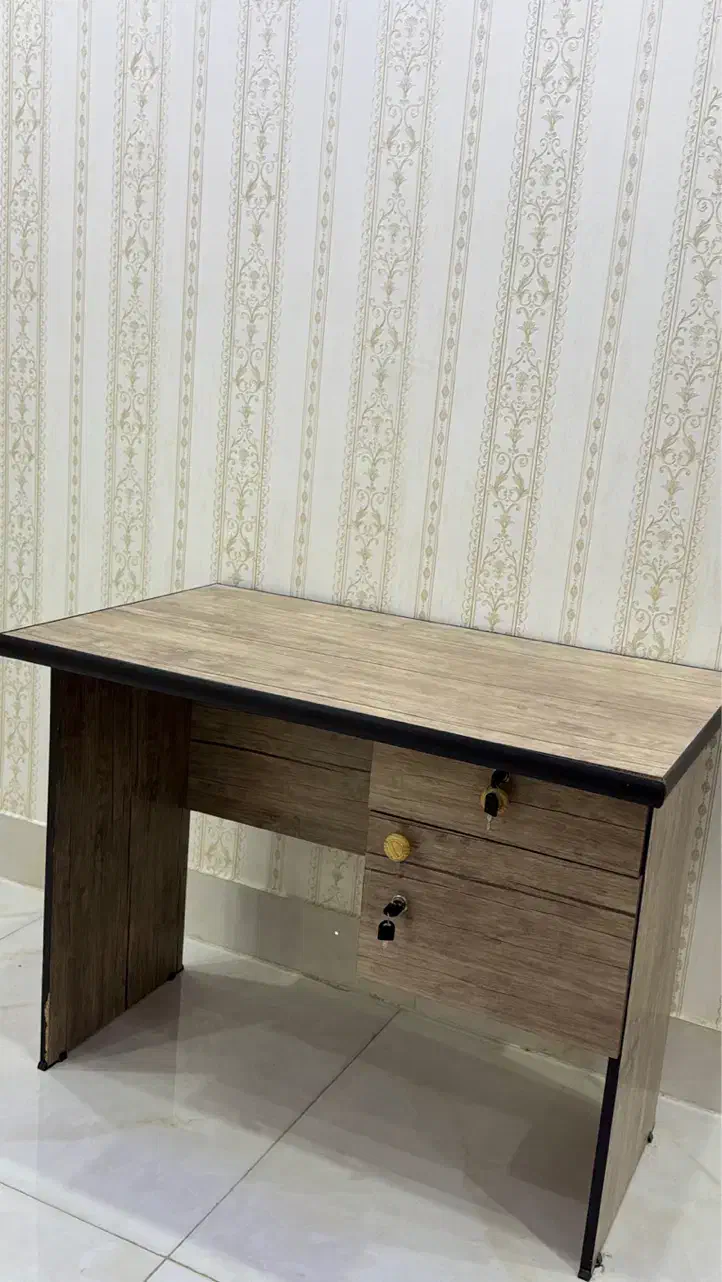 میز تحریر|میز تحریر و کامپیوتر|برازجان, |دیوار