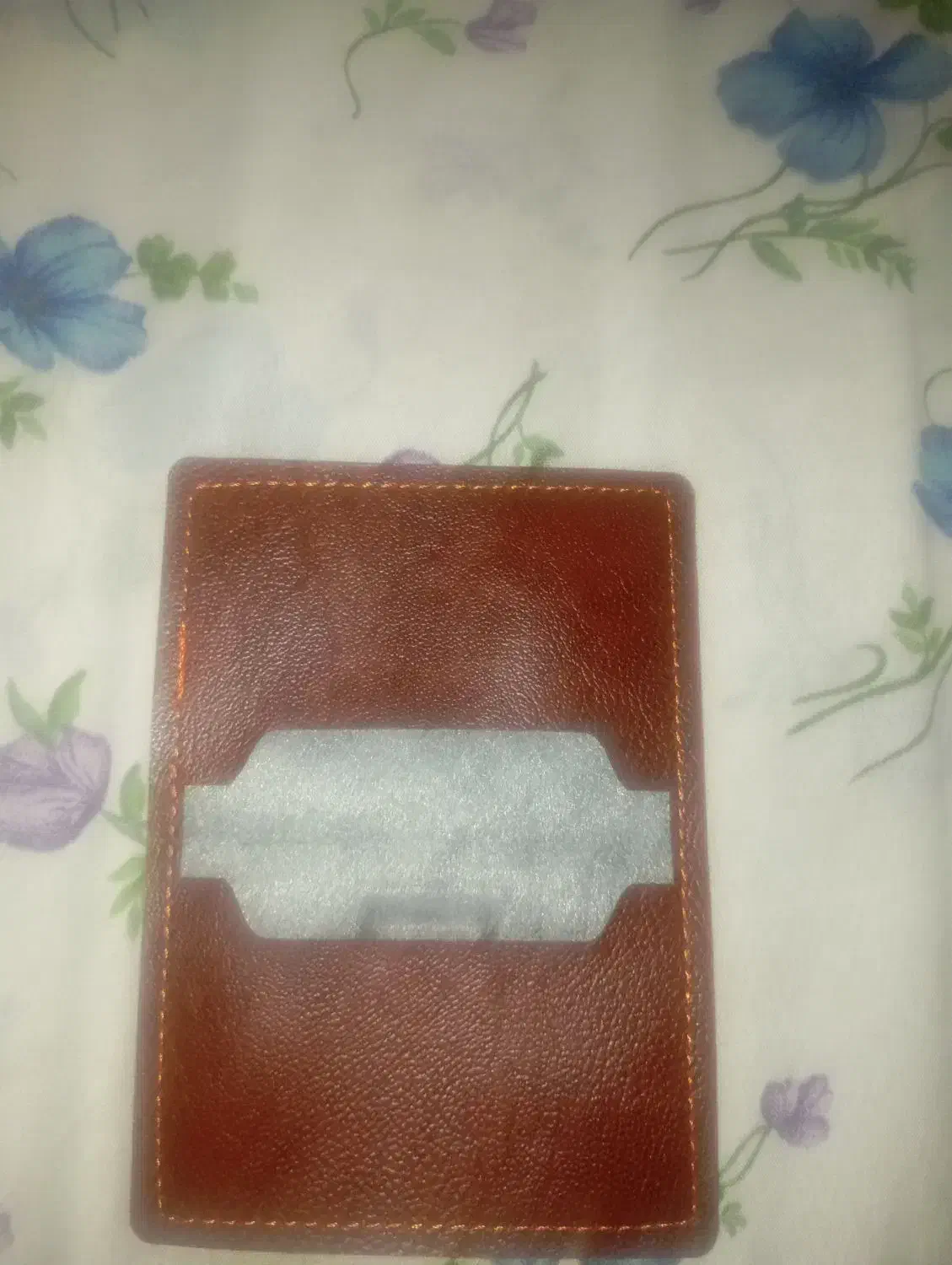 جا کارتی چرمی دست ساز فقط 100هزار تومن|کیف، کفش، کمربند|شاهین‌شهر, شهرک گلدیس|دیوار