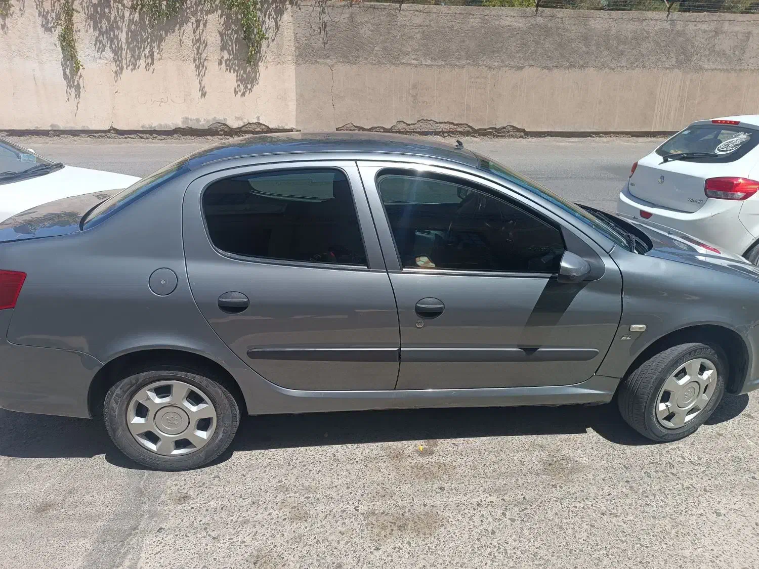 رانا خاکستری|خودرو سواری و وانت|بیرجند, |دیوار