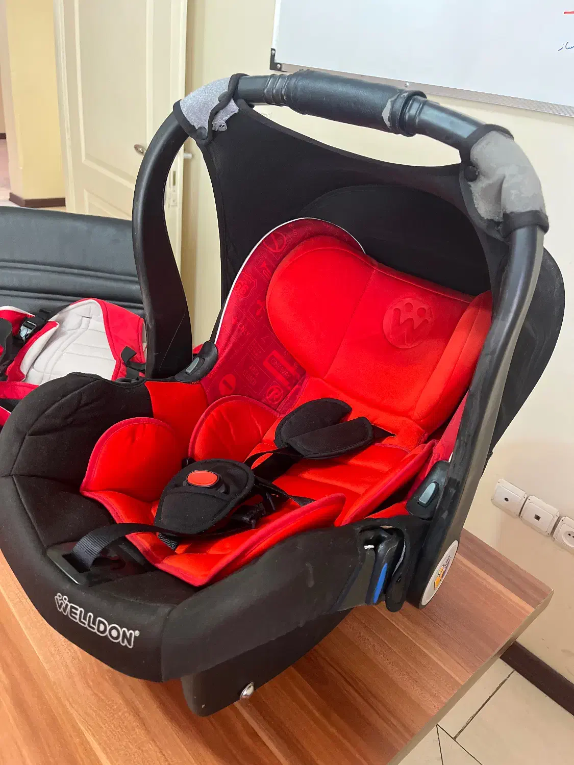 کریر برند معروف welldon رو با قیمت پایین بخر|کالسکه و لوازم جانبی|تهران, پونک|دیوار