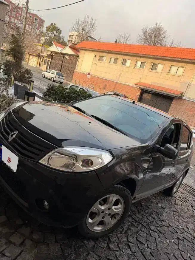 ساندرو اتوماتیک مشکی بدون مشابه|خودرو سواری و وانت|تهران, نیاوران|دیوار