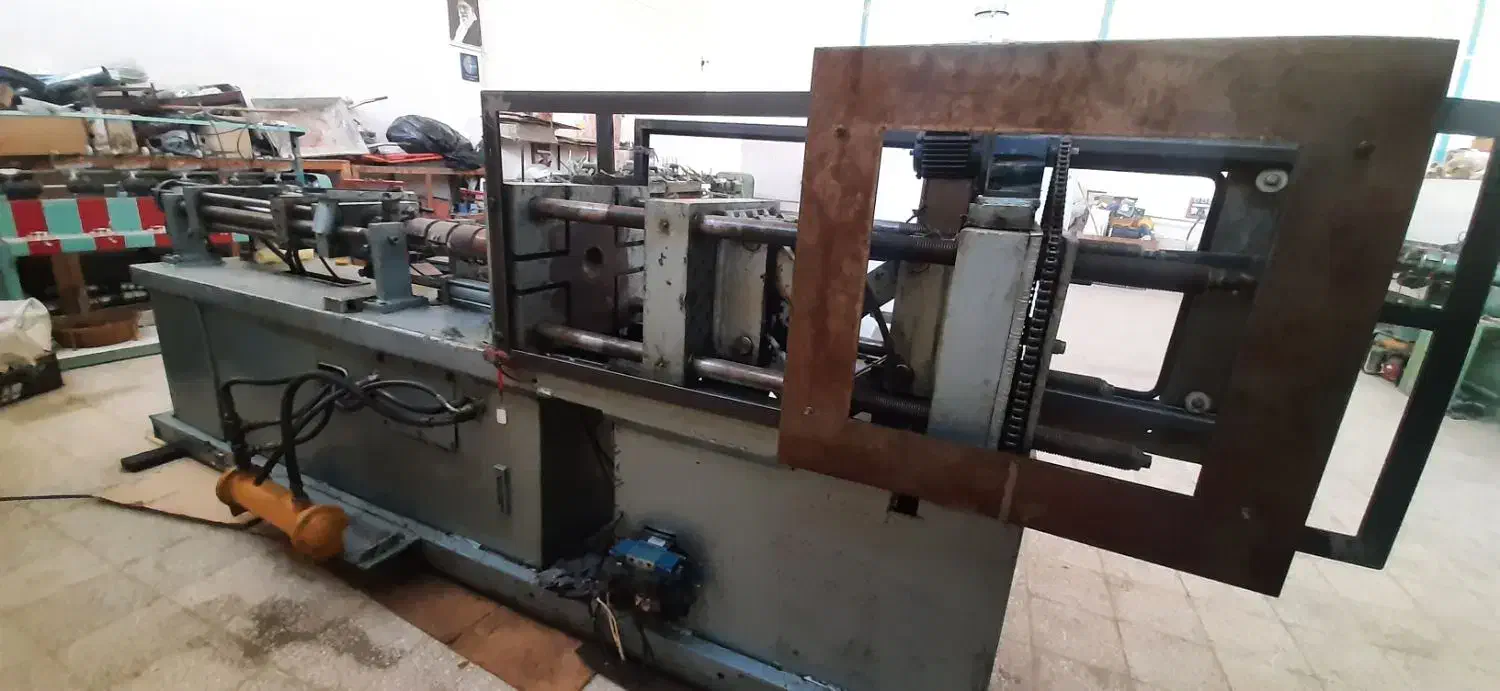 دستگاه تزریق پلاستیک 300 گرمی پی ال سی|ماشین‌آلات صنعتی|خمینی‌شهر, |دیوار