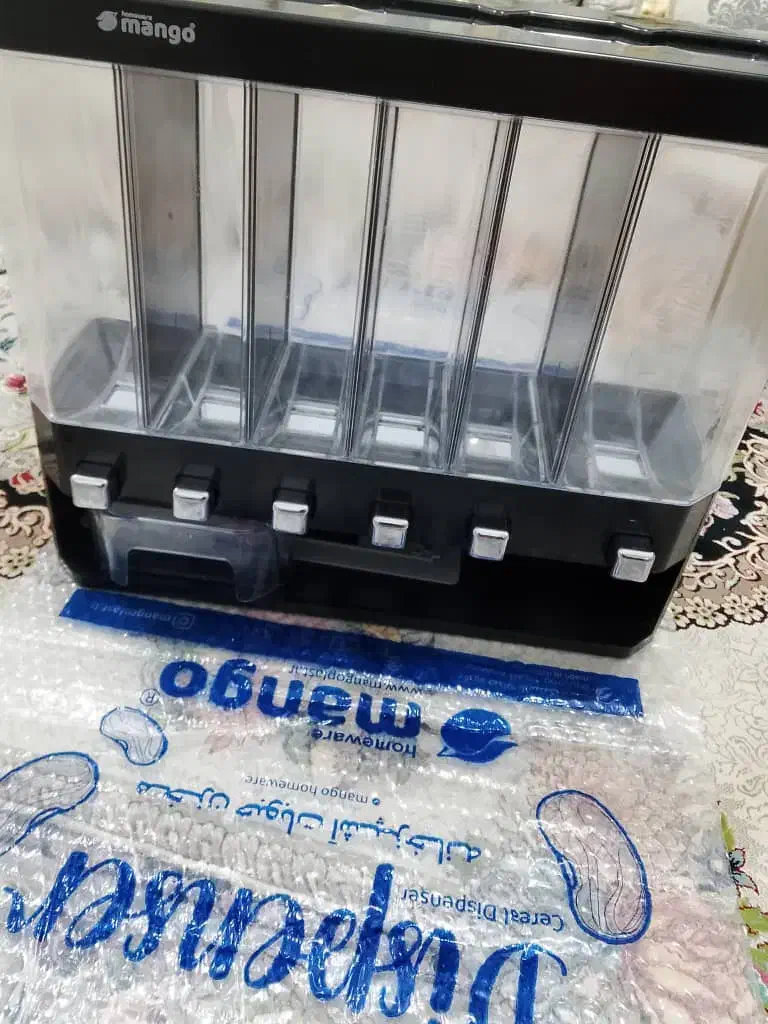 یک عدد جا حبوباتی و یک عدد چادر|ظروف نگهدارنده، پلاستیکی، یکبارمصرف|ایرانشهر, |دیوار