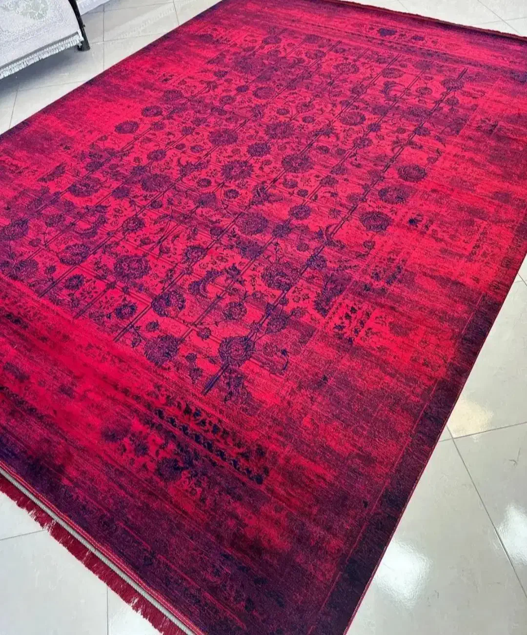 فرشهای کیفیت مرغوب رنگبندی متفاوت|فرش|برازجان, |دیوار