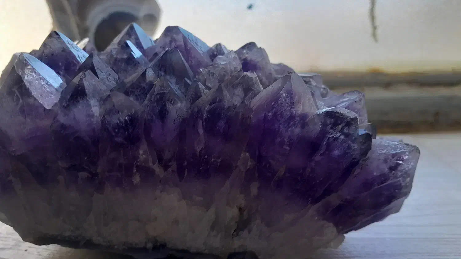 سنگ کوارس با رنگ زیبای بنفش وزن 2کیلو هفتصد گرم|جواهرات|تربت‌حیدریه, باغ ملی|دیوار