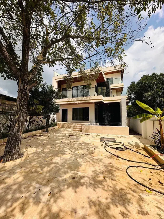 فروش فوری ویلا استخردار*قیمت مناسب*پلاک یک جنگل|فروش خانه و ویلا|چمستان, |دیوار