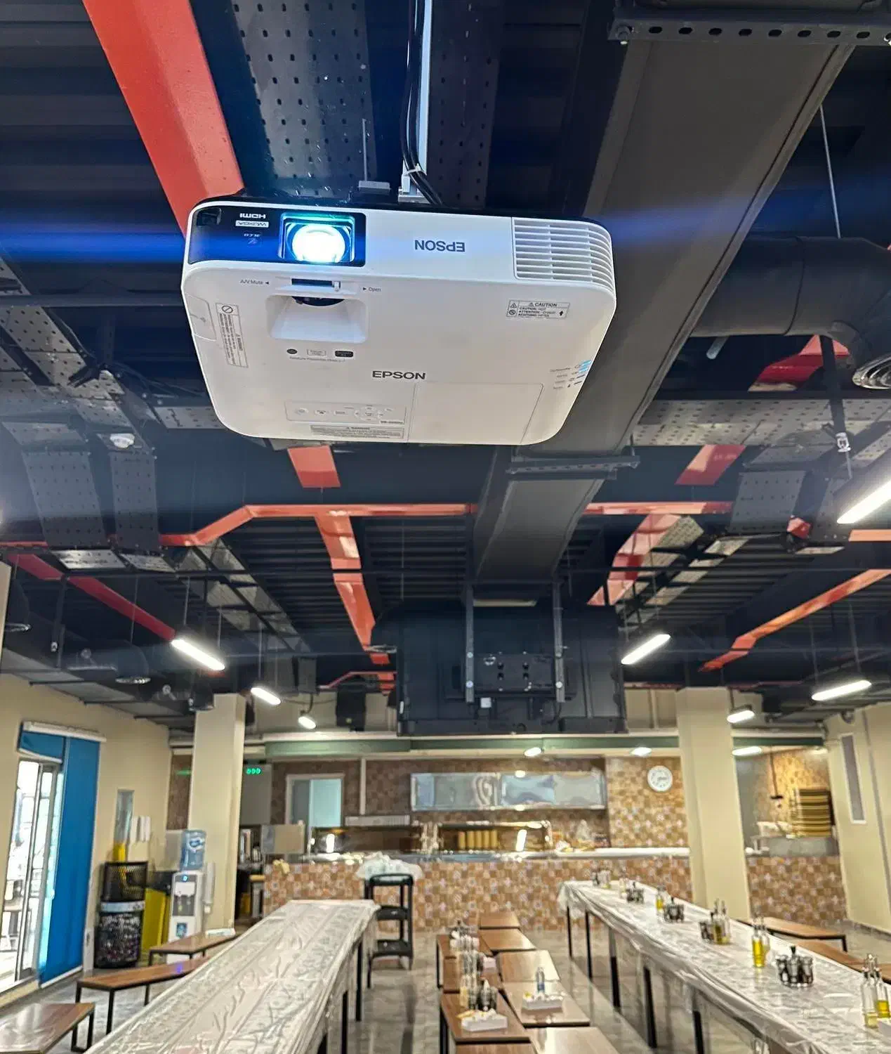 ویدیو پروژکتور مناسب کافه رستوران منزل|تلویزیون و پروژکتور|بندر ماهشهر, |دیوار