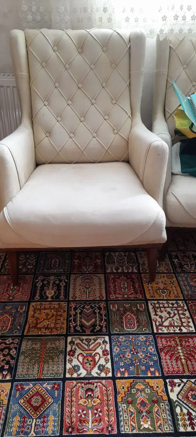 دوعدد مبل تکی|مبلمان خانگی و میز عسلی|قم, شهرک شهرداری|دیوار