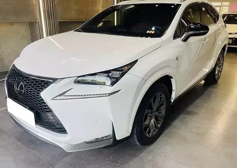 لکسوس NX 200t F اقساطی، مدل ۲۰۱۷ «اتومَلِک»|خودرو سواری و وانت|تهران, صادقیه|دیوار
