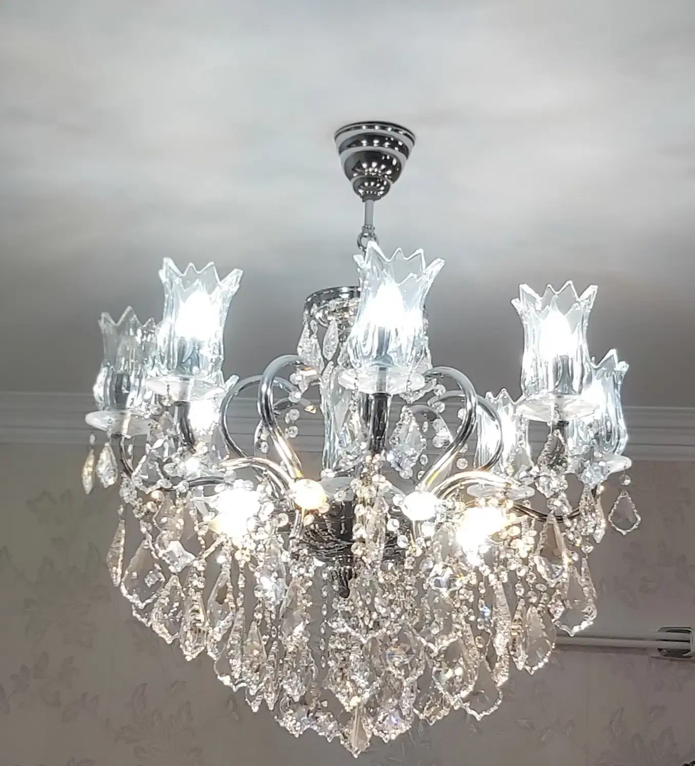 لوستر ۱۶ شعله استیل|لوستر و چراغ آویز|ری, شهید غیوری (ابن باویه)|دیوار