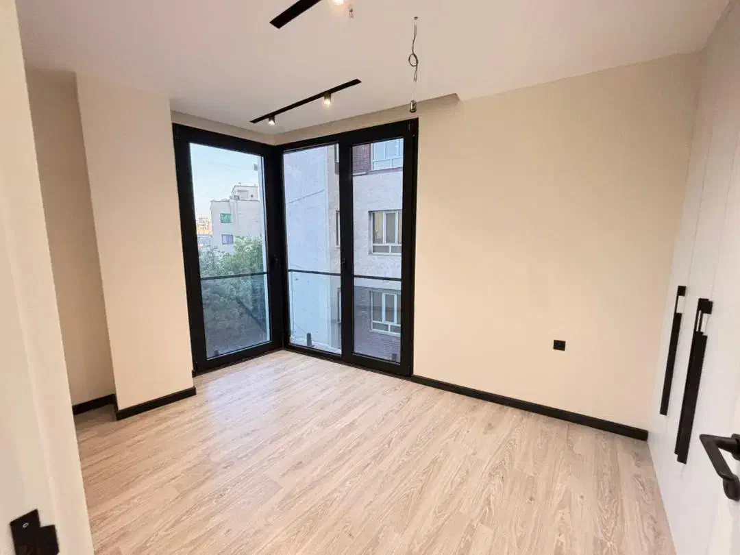 قلندری جنوبی۱۹۵متر۳خواب کلیدنخورده