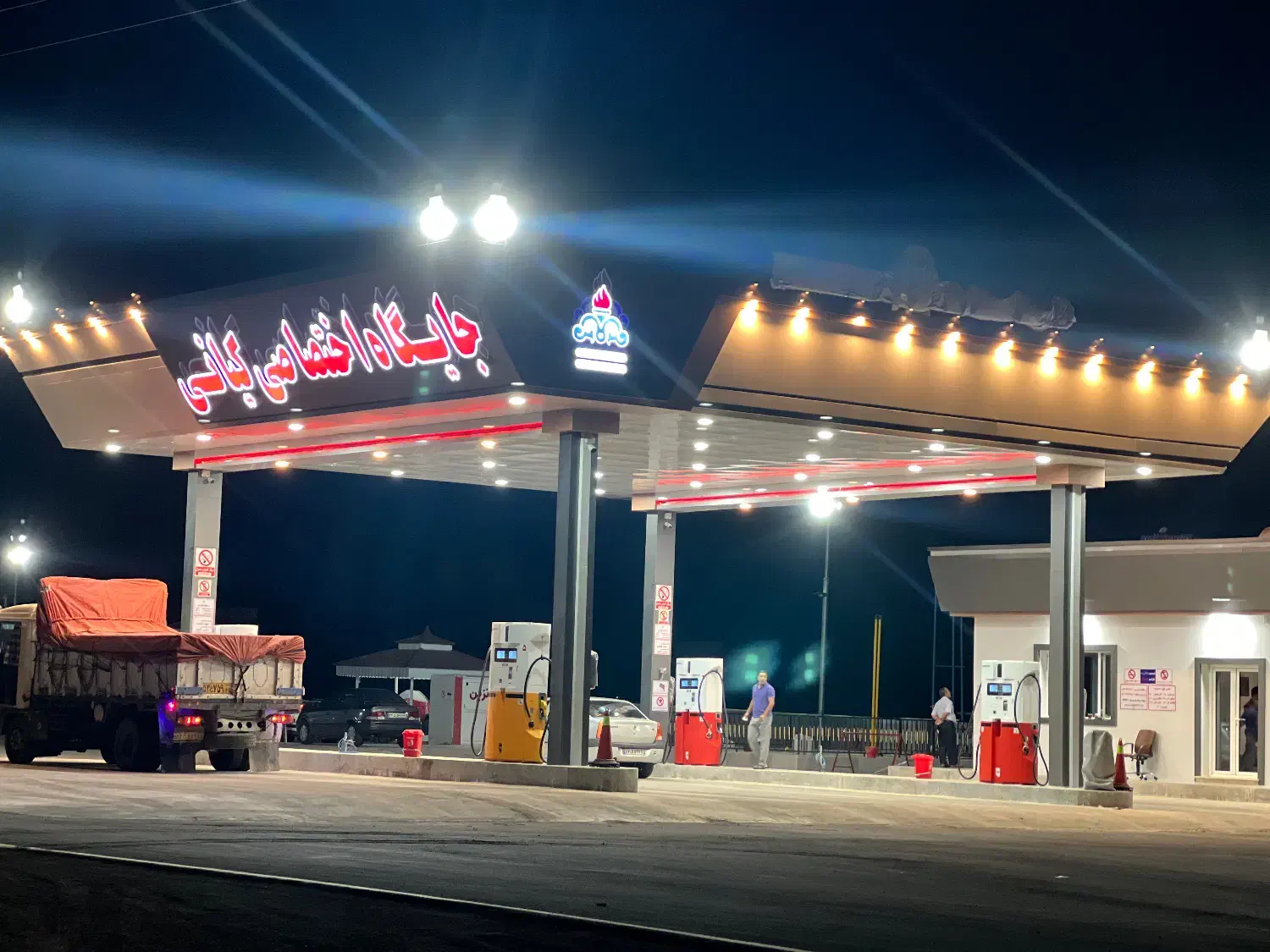 سوپر مارکت و اغذیه مجتمع بین راهی|اجارهٔ مغازه و غرفه|فردوس (خراسان), |دیوار