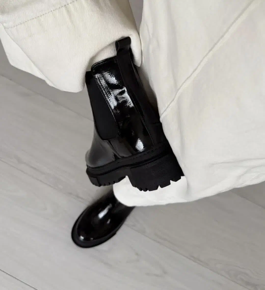 بوت زنانه براق سایز ۳۷|کیف، کفش، کمربند|ریز, |دیوار