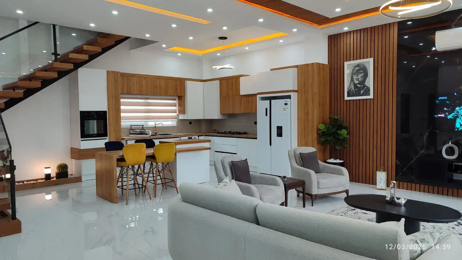 ویلای 300متری دهکده سیاهرود استخردار مدارک کامل|فروش خانه و ویلا|رویان, |دیوار