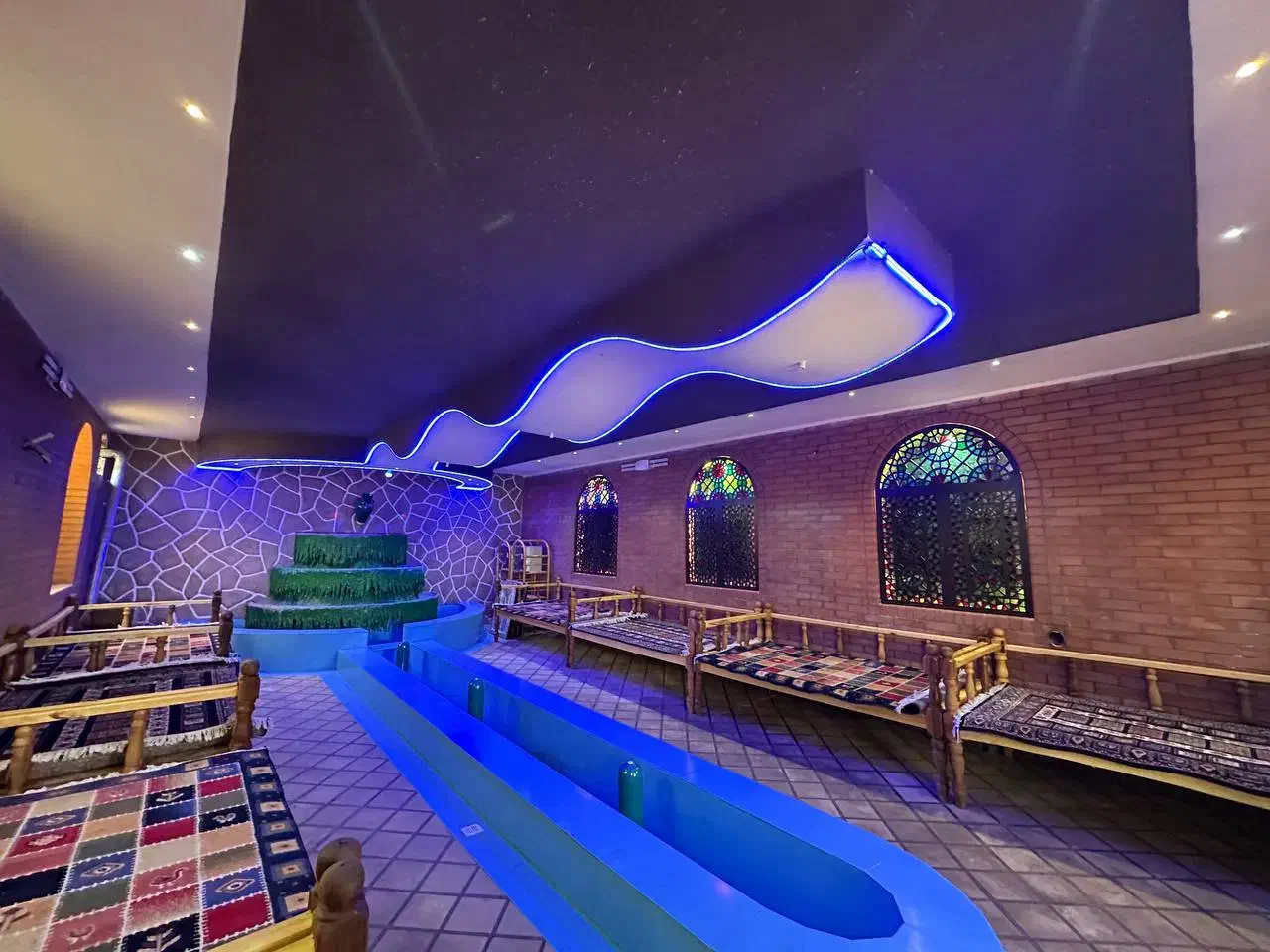 ویلا باغ سنتی برای مسافران و مهمونی وتولد|اجارهٔ کوتاهمدت ویلا و باغ|کاشان, امیرکبیر|دیوار