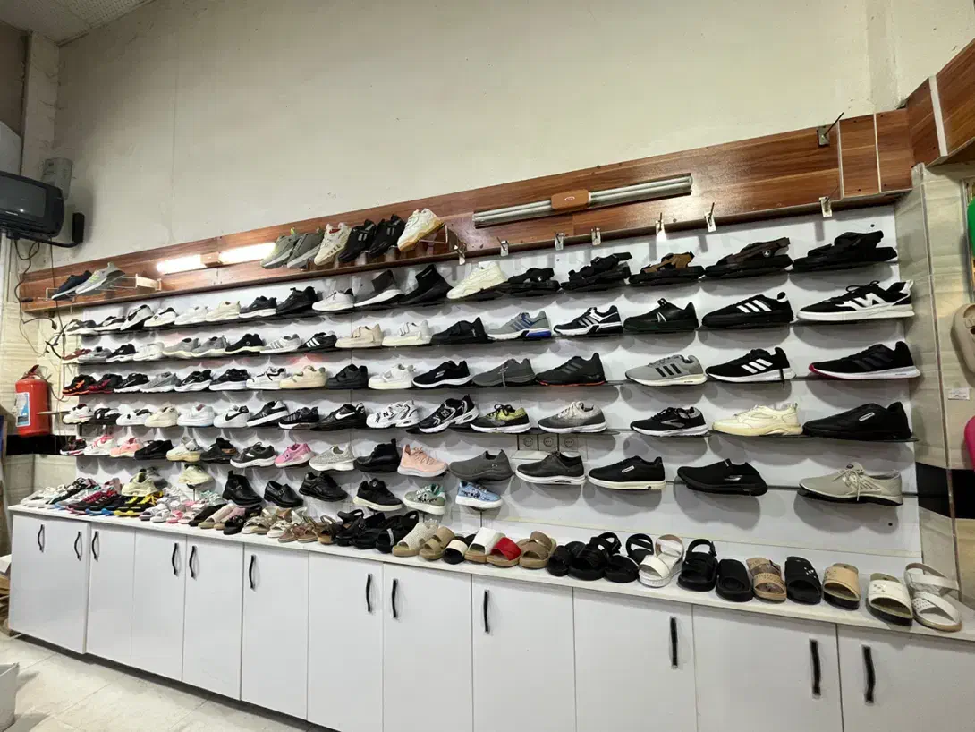 فروش تعدادی کفش بصورت عمده|کیف، کفش، کمربند|ساری, |دیوار