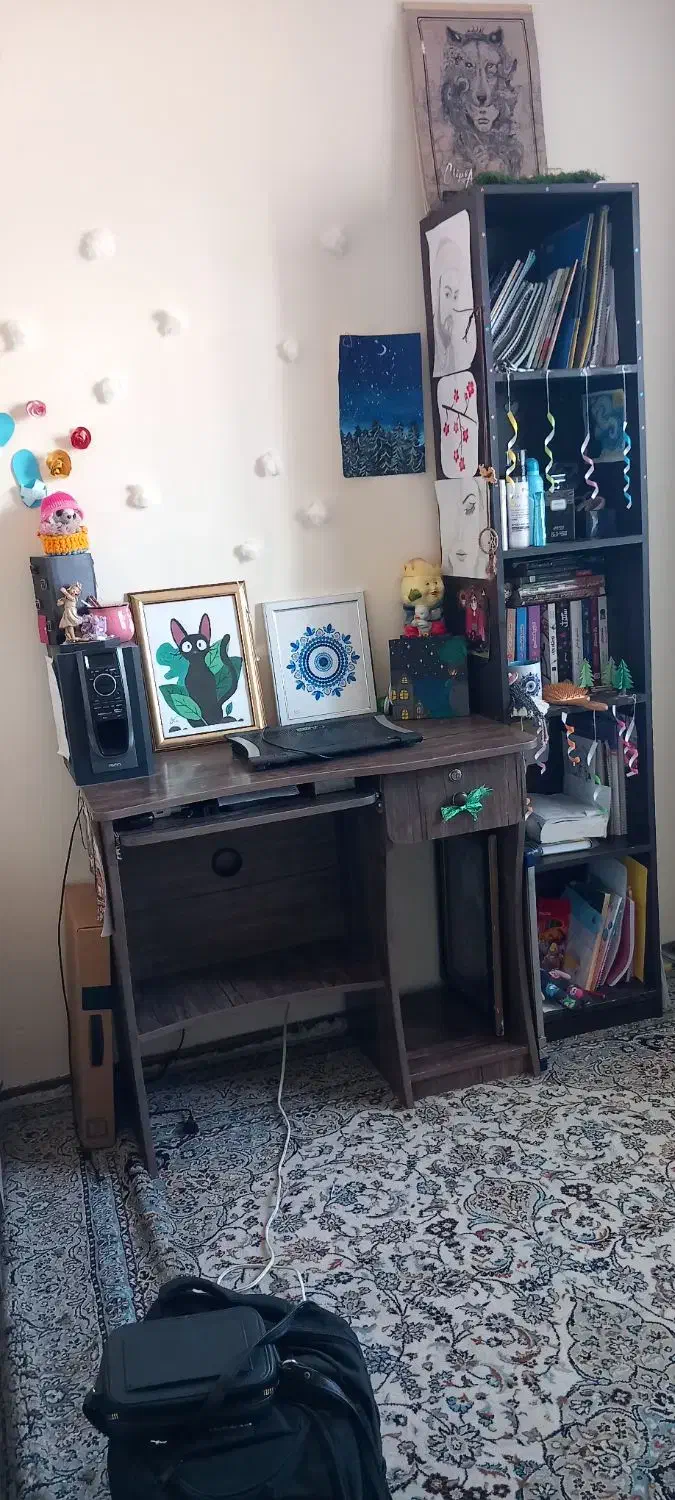 میز تحریر و کتابخانه|میز تحریر و کامپیوتر|پردیس, فاز ۱۱|دیوار