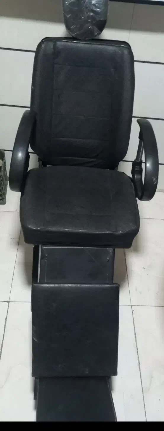 صندلی جک دارآرایشگاه|آرایشگاه و سالن‌های زیبایی|محمدیه-قزوین, |دیوار