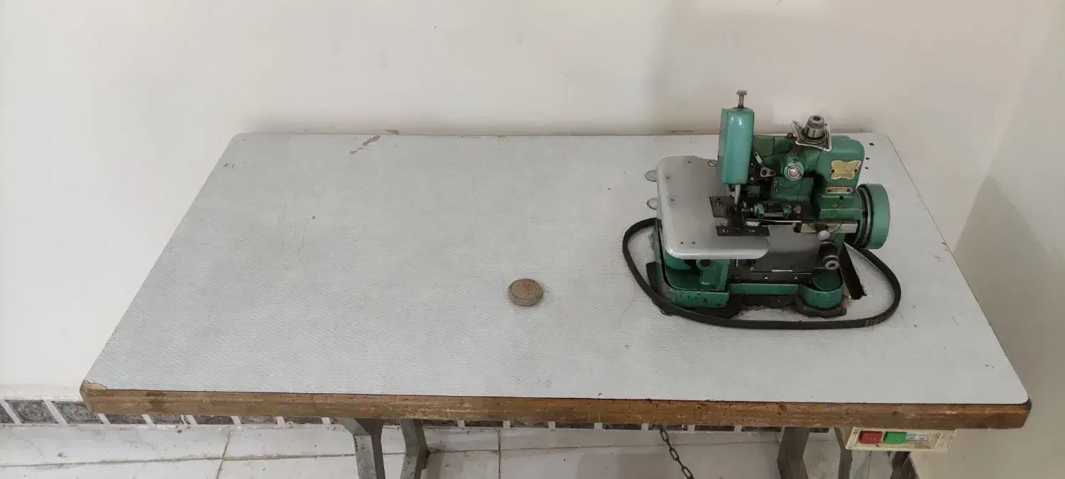 چرخ سردوز سه نخ پروانه همراه پایه و موتور|چرخ خیاطی و ریسندگی|مشهد, طلاب|دیوار