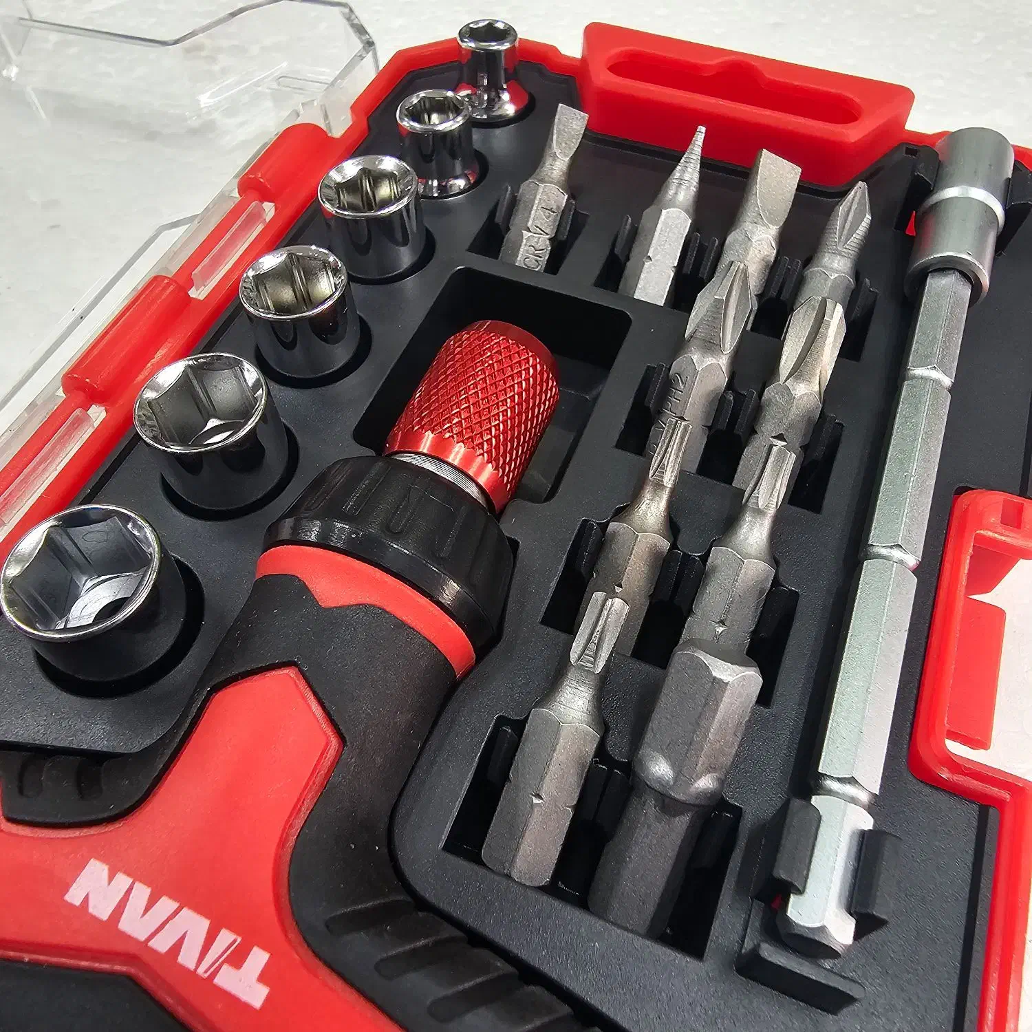 مجموعه 18 عددی سری بیت،پیچگوشتی جغجغه و بکس تیوان|ابزارآلات|اصفهان, فجر|دیوار