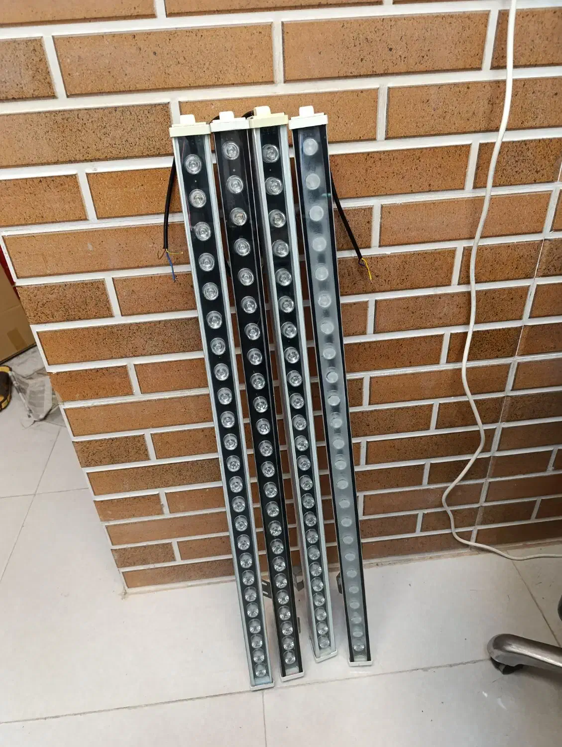 نورپرداز یک متری مغازه|ریسه و چراغ تزئینی|رشت, دیانتی|دیوار