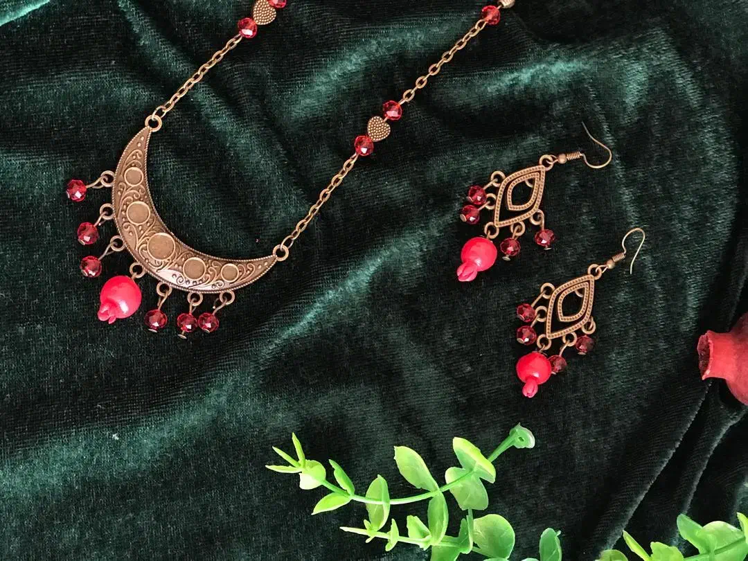 گردنبند و گوشواره یلدا|بدلیجات|یزد, |دیوار