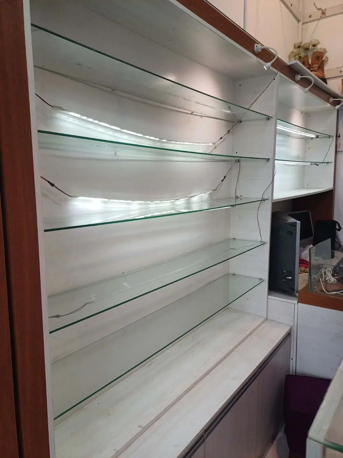 لوازم مغازه و فروشگاه|فروشگاه و مغازه|لاهیجان, امیرشهید|دیوار