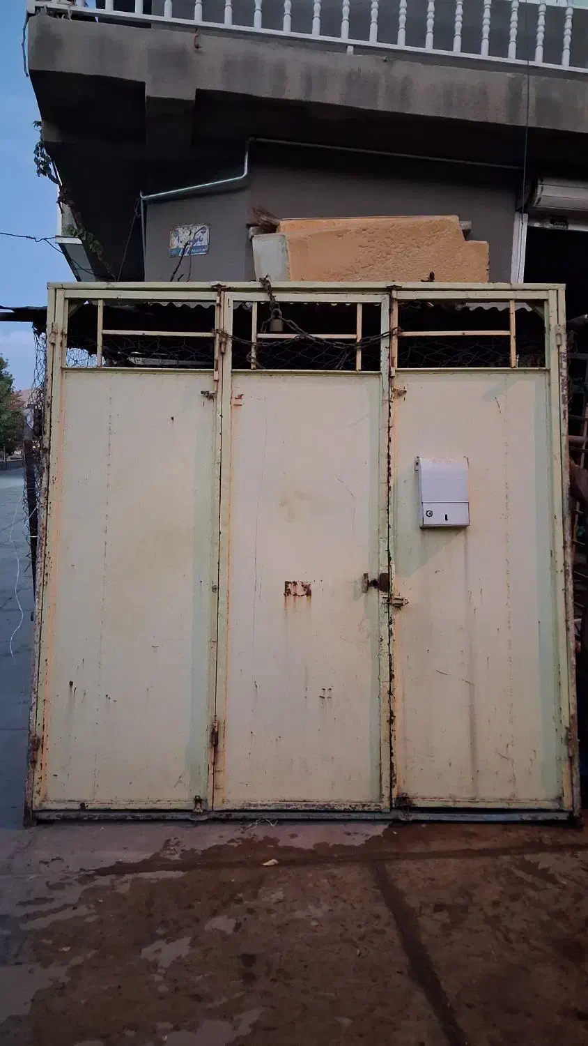 درب سه تایی ماشین رو|مصالح و تجهیزات ساختمان|بانه, |دیوار