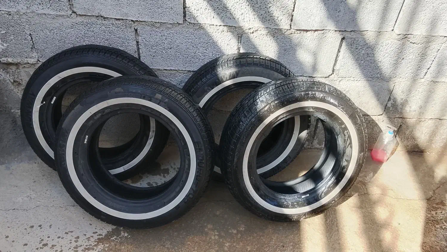 لاستیک پیکان دور سفید|قطعات یدکی و لوازم جانبی|جوانرود, |دیوار