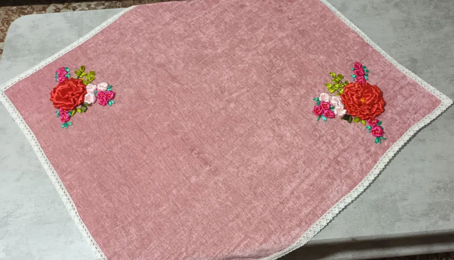 رومیزی تکی|صنایع دستی و سایر لوازم تزئینی|رشت, کوی حسینی|دیوار