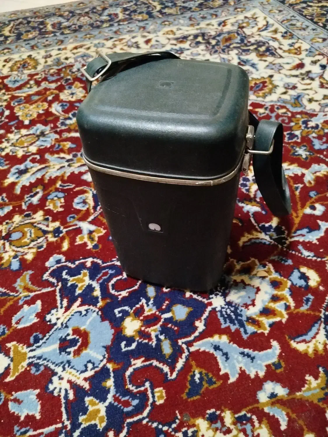 ظرف غذای قدیمی|ظروف نگهدارنده، پلاستیکی، یکبارمصرف|اصفهان, زهران|دیوار