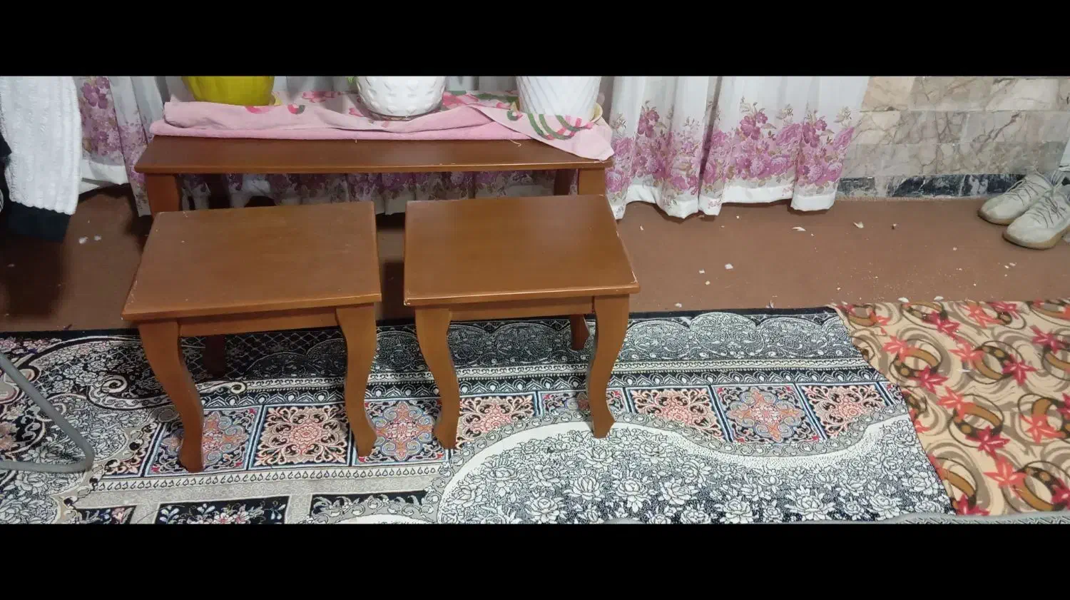 میز پا مبلی در حد نو  تازه خریدم به مبلام نمیخوره|مبلمان خانگی و میز عسلی|مشهد, پنجتن|دیوار