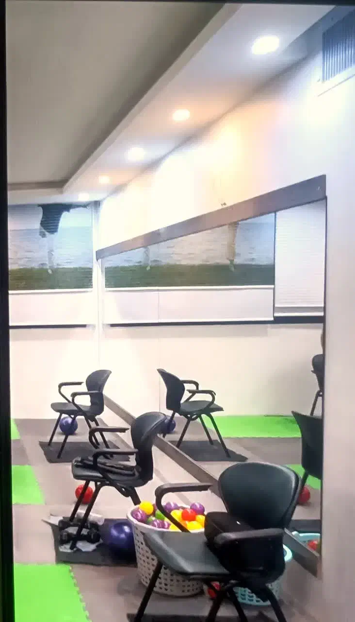 آینه|آینه|اصفهان, تخت فولاد|دیوار