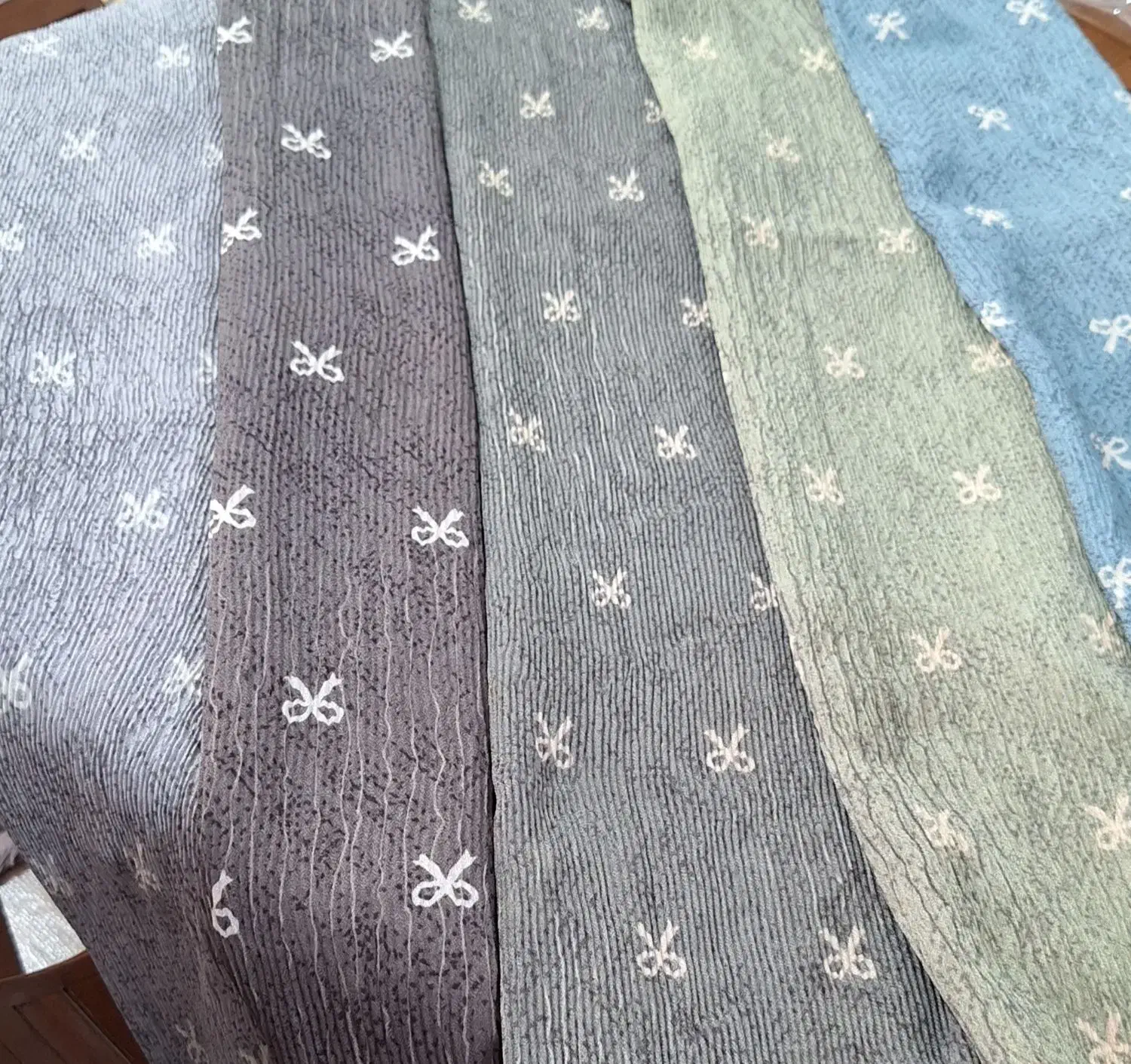 شالهای برشکا پلیسه وارداتی|لباس|رفسنجان, |دیوار