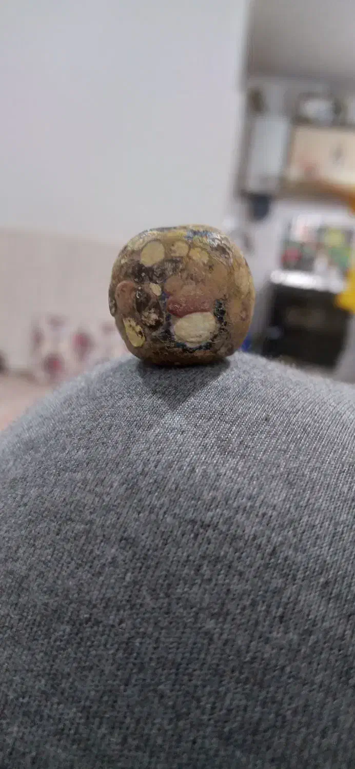 سنگ قدیمی|کلکسیون اشیاء عتیقه|آشخانه, |دیوار