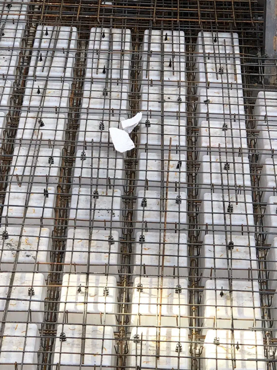 اجرای ارماتوربندی وافل فم تیرچه فنداسیون دیوار رمپ|خدمات پیشه و مهارت|تهران, امیرآباد|دیوار