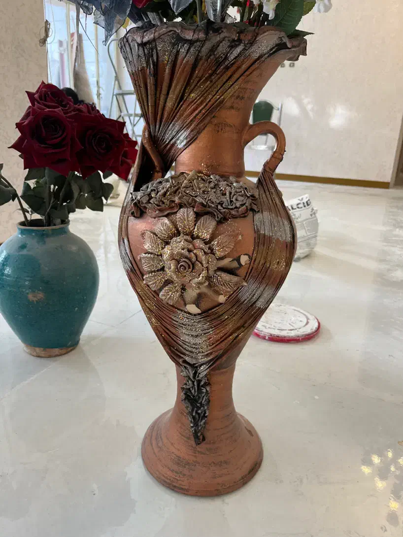 فروش گلدان به علت جابه جایی|گل و گیاه طبیعی|بروجن, |دیوار