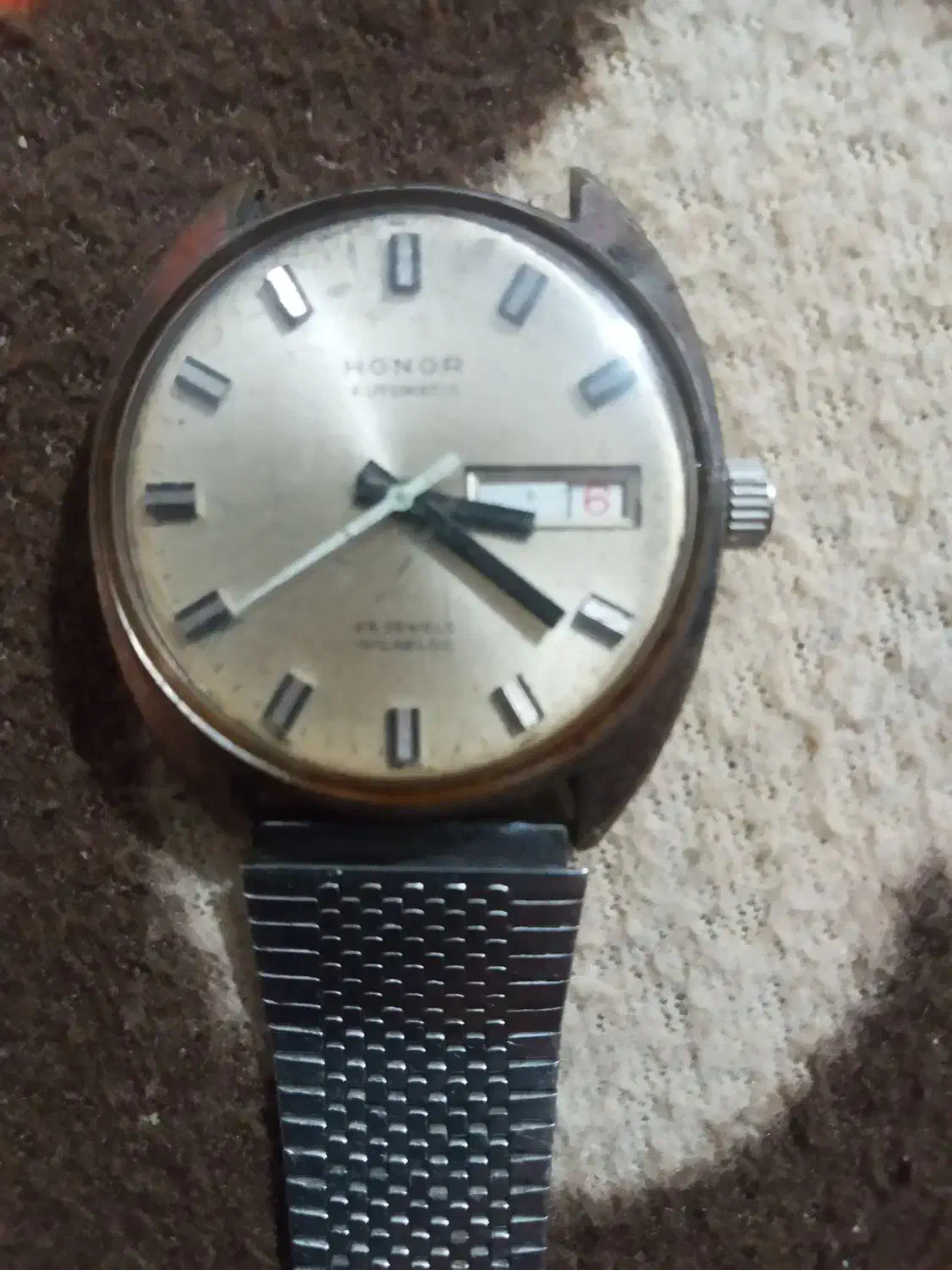 ساعت|ساعت|اردبیل, |دیوار