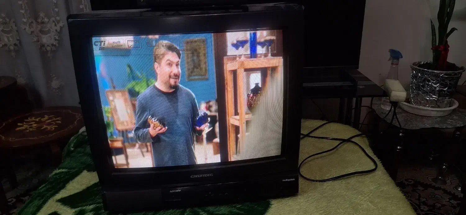 تلوزیون ۲۱ اینچ پارس گروندیگ در حد نو|تلویزیون و پروژکتور|ری, شهید غیوری (ابن باویه)|دیوار