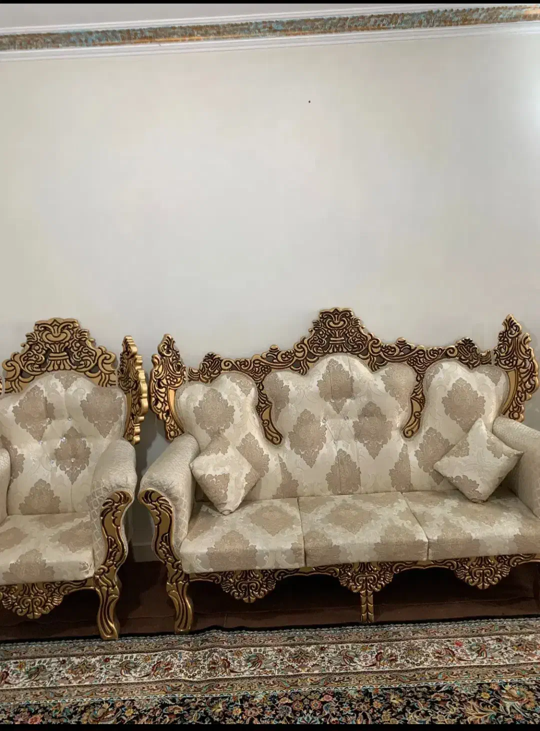 مبل سلطنتی و کلاسیک|مبلمان خانگی و میز عسلی|کرج, ساسانی (قلمستان)|دیوار