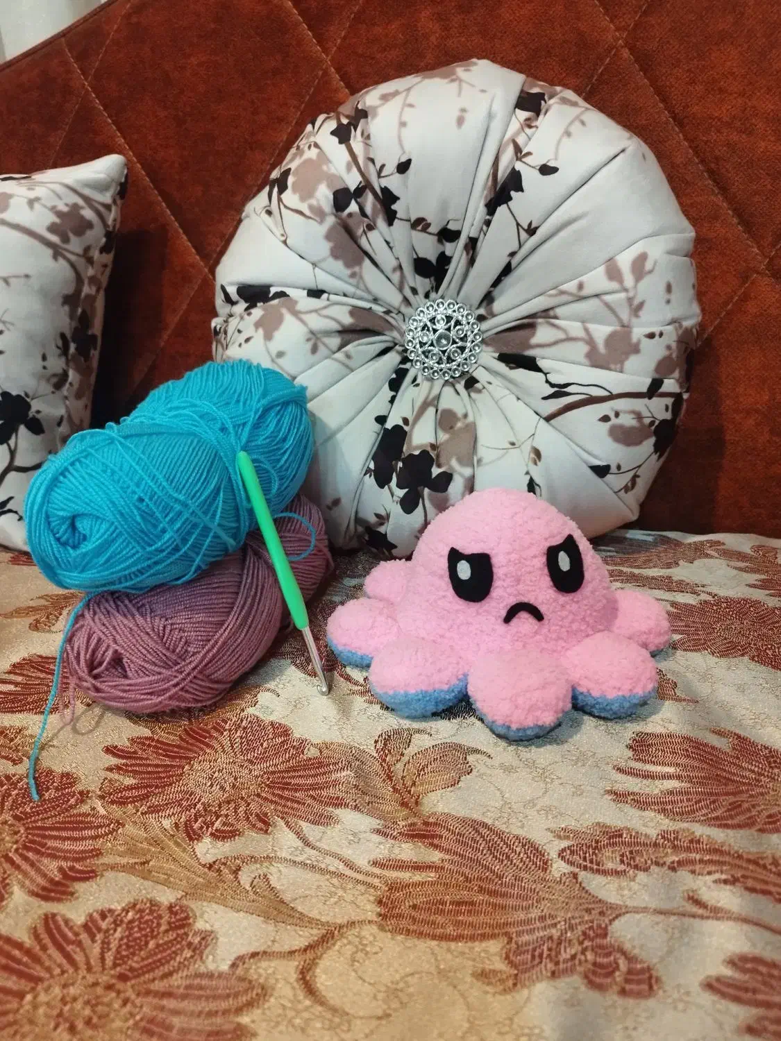 عروسک دستبافت|اسباببازی بچه|اندیشه, اندیشه فاز ۳|دیوار