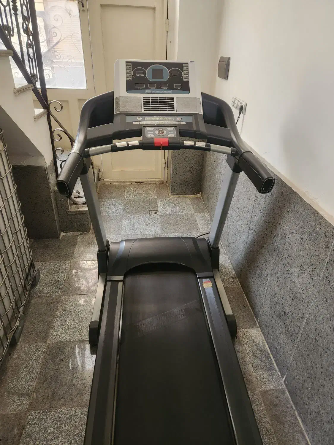 تردمیل 0ma با تحمل وزن بالای ۱۵۰ کیلو|تجهیزات ورزشی|تبریز, |دیوار