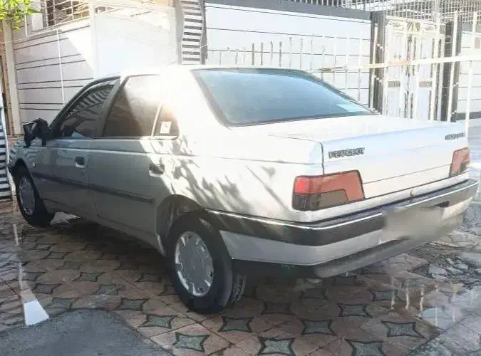 پژو ۴۰۵ نقره ای|خودرو سواری و وانت|اندیمشک, |دیوار