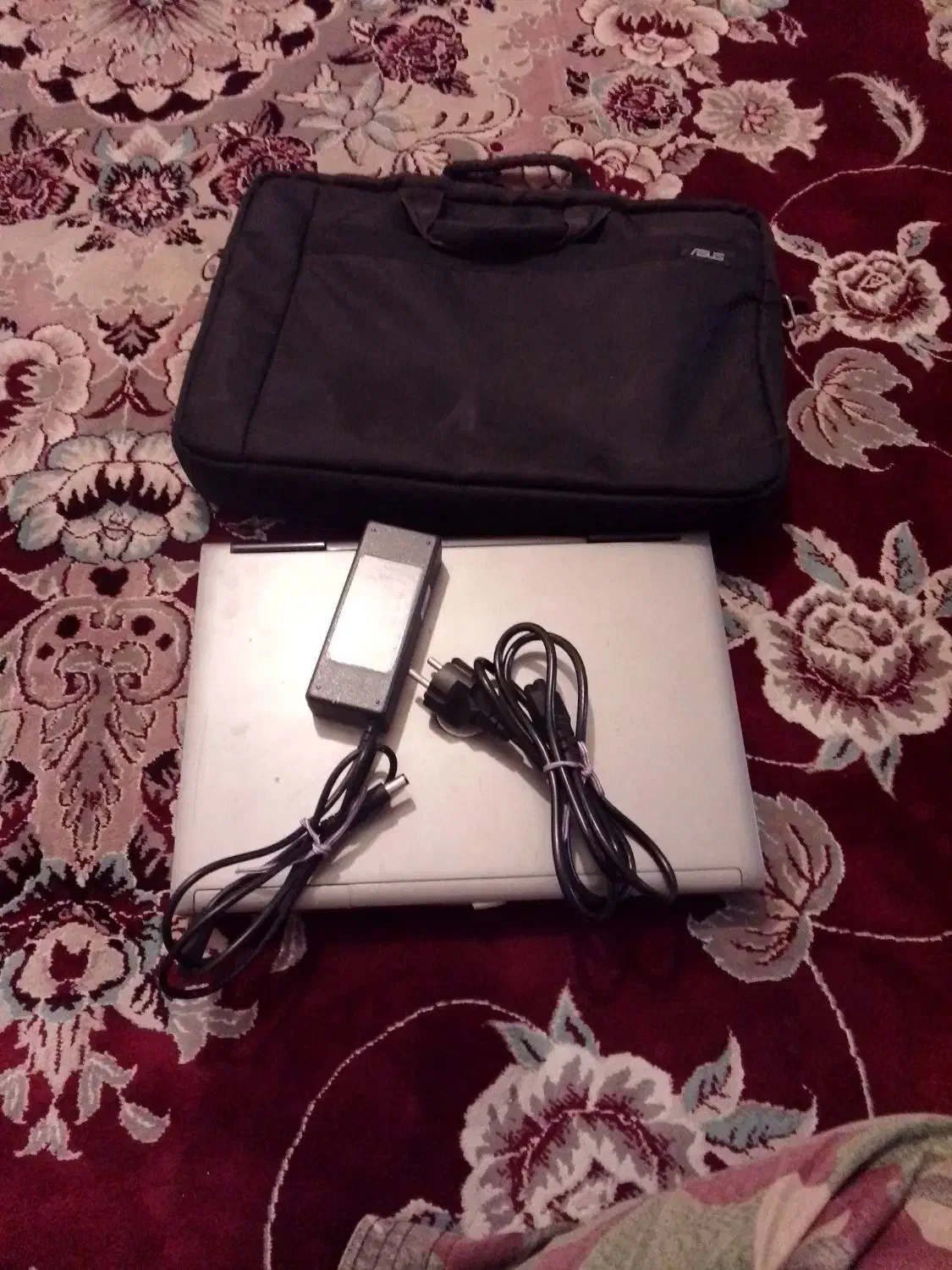 لبتاب دل|رایانه همراه|بومهن, |دیوار