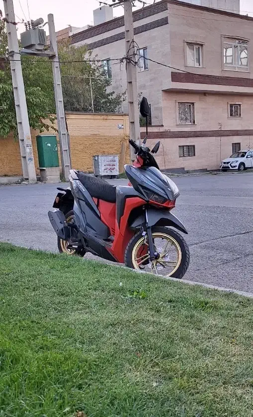 موتور کلیک|موتورسیکلت|همدان, |دیوار