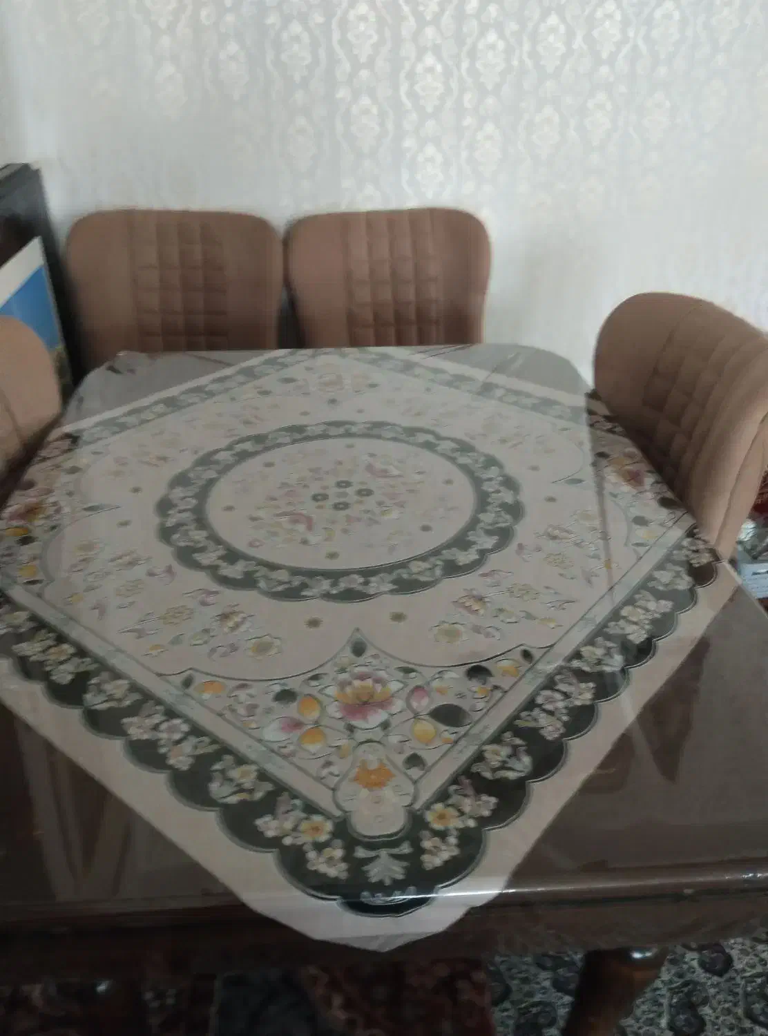 میزغذاخوری|میز و صندلی غذاخوری|میاندوآب, |دیوار