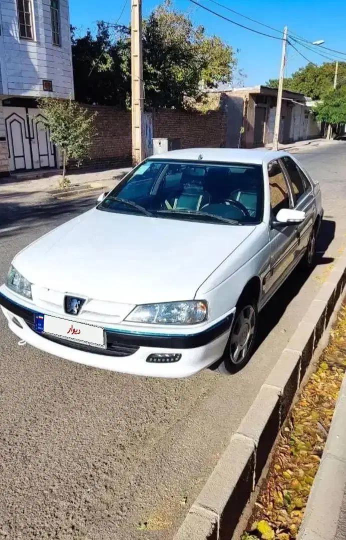 پژوپارس ۴۰۲ درحد|خودرو سواری و وانت|ایرانشهر, |دیوار